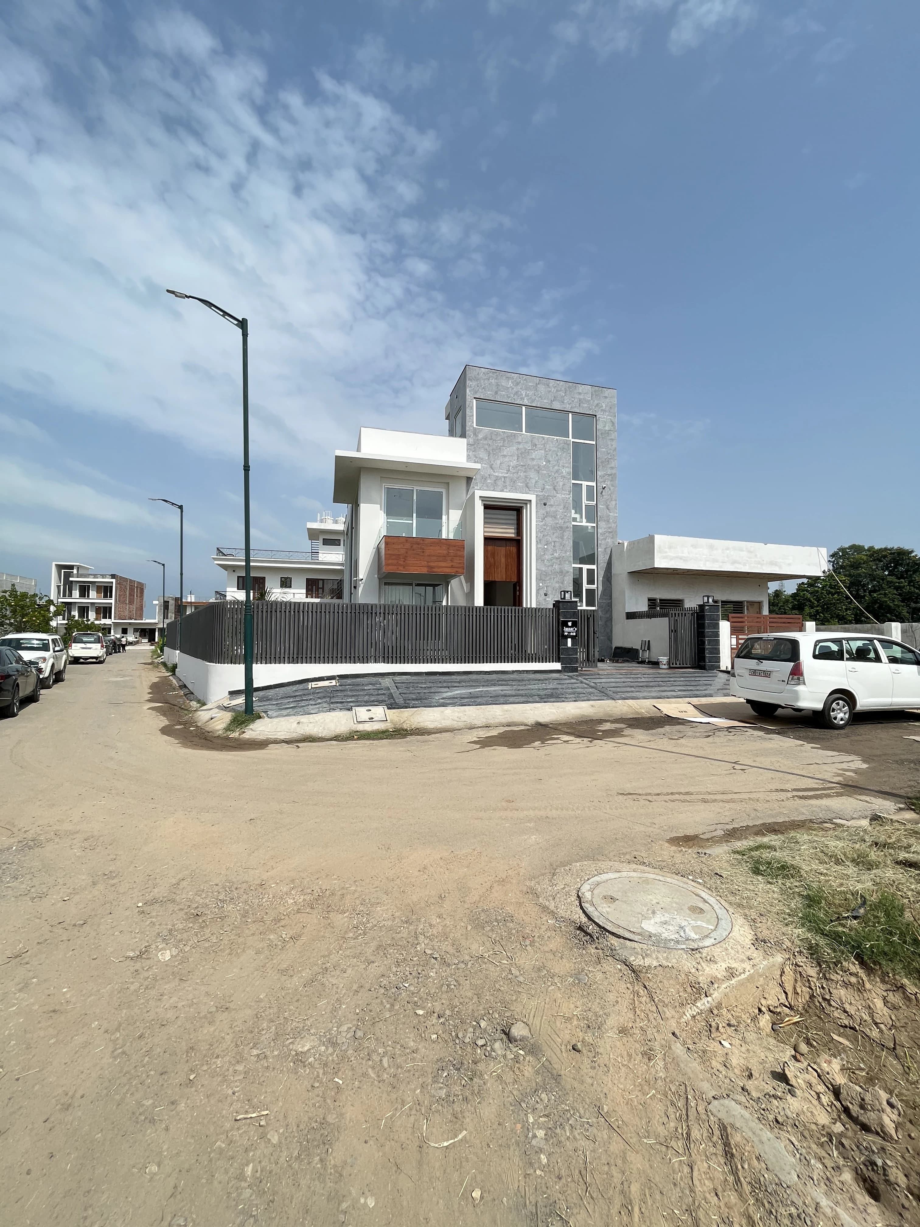 Mr. Baljinder Residence